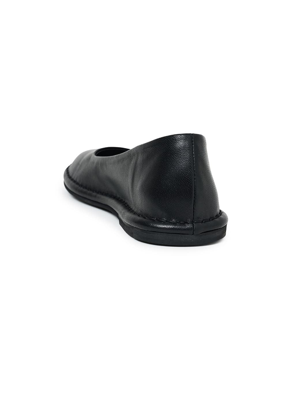women's rounded flats, black