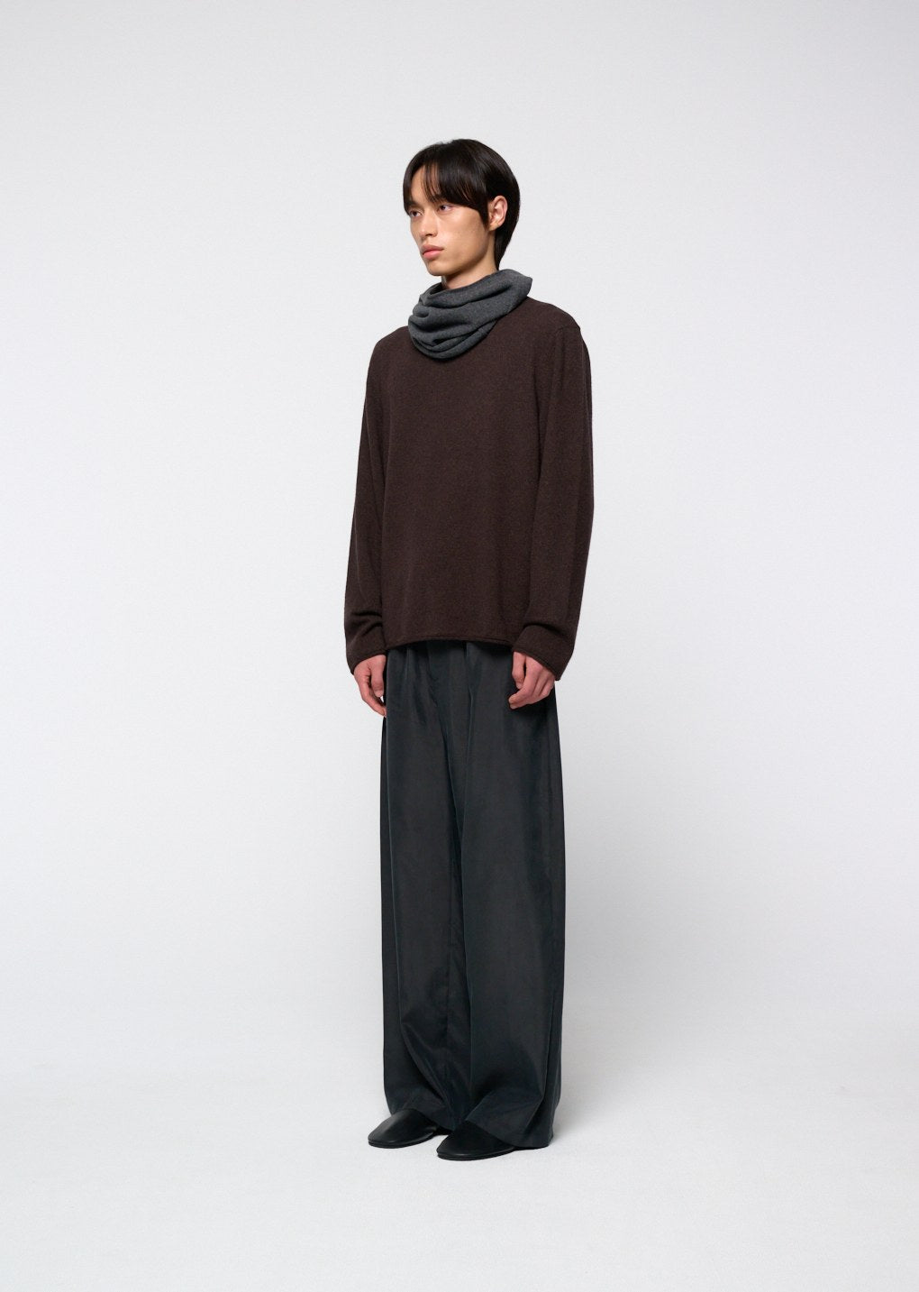 cashmere easy crewneck knit, brown