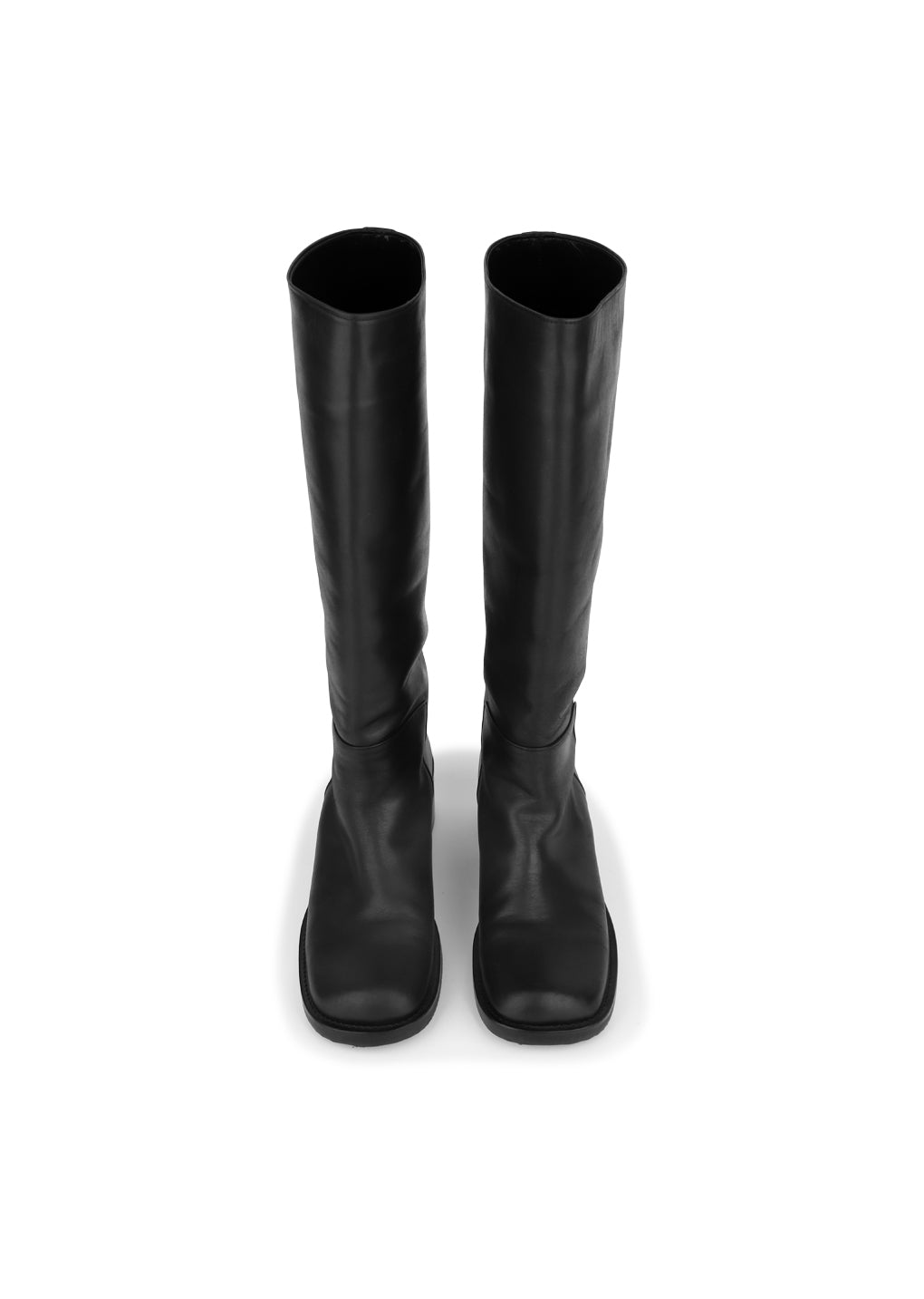 long boots, black hover