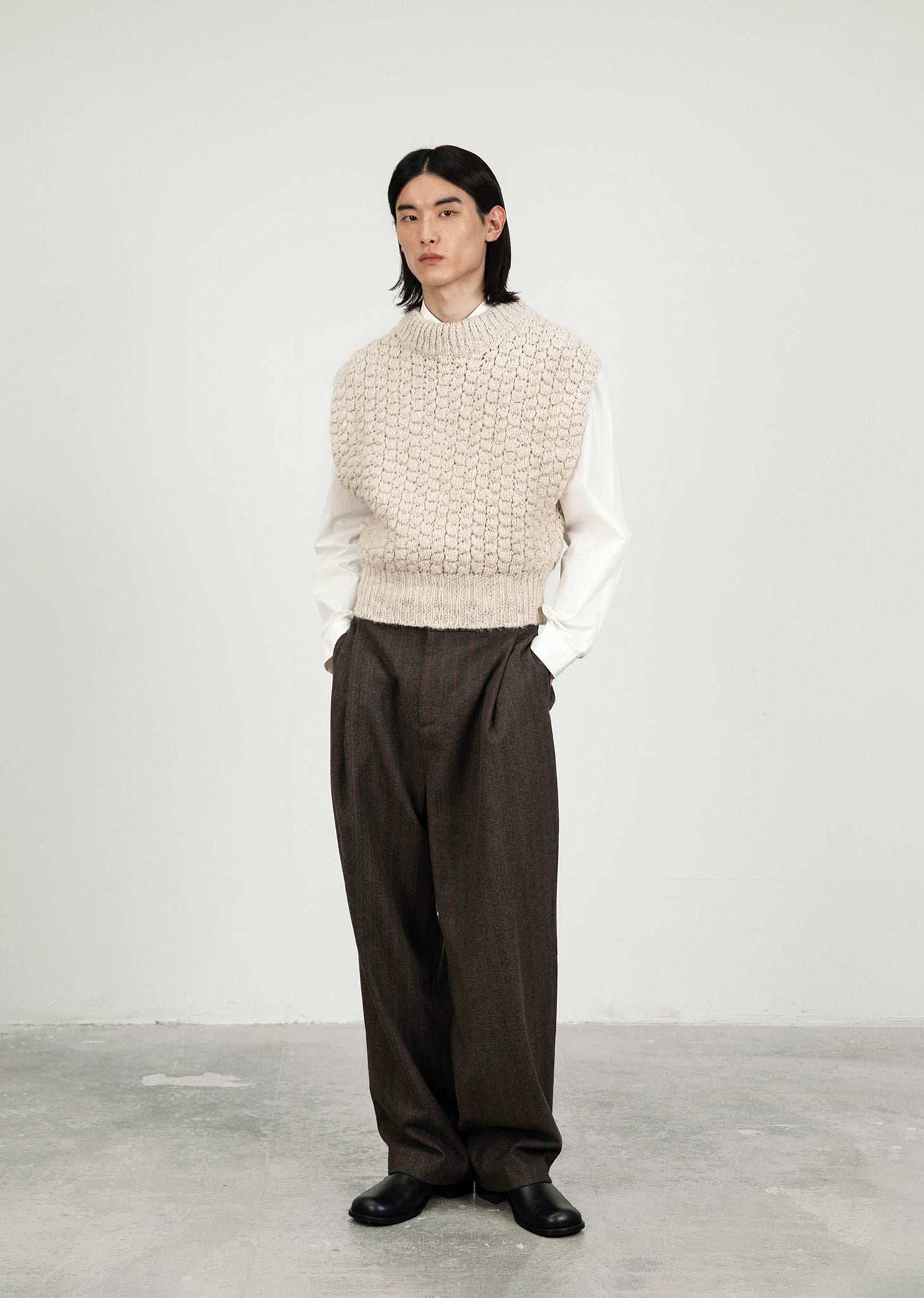 HIGH NECK CROP VEST (2 COLORS) – AMOMENTO JP