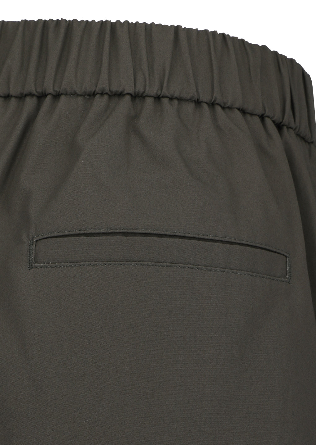 two tuck wide shorts, brown
