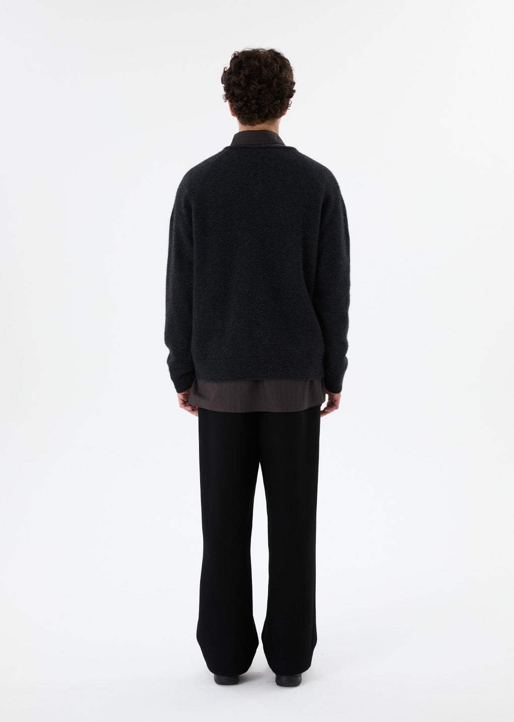 racoon v-neck knit, dark grey