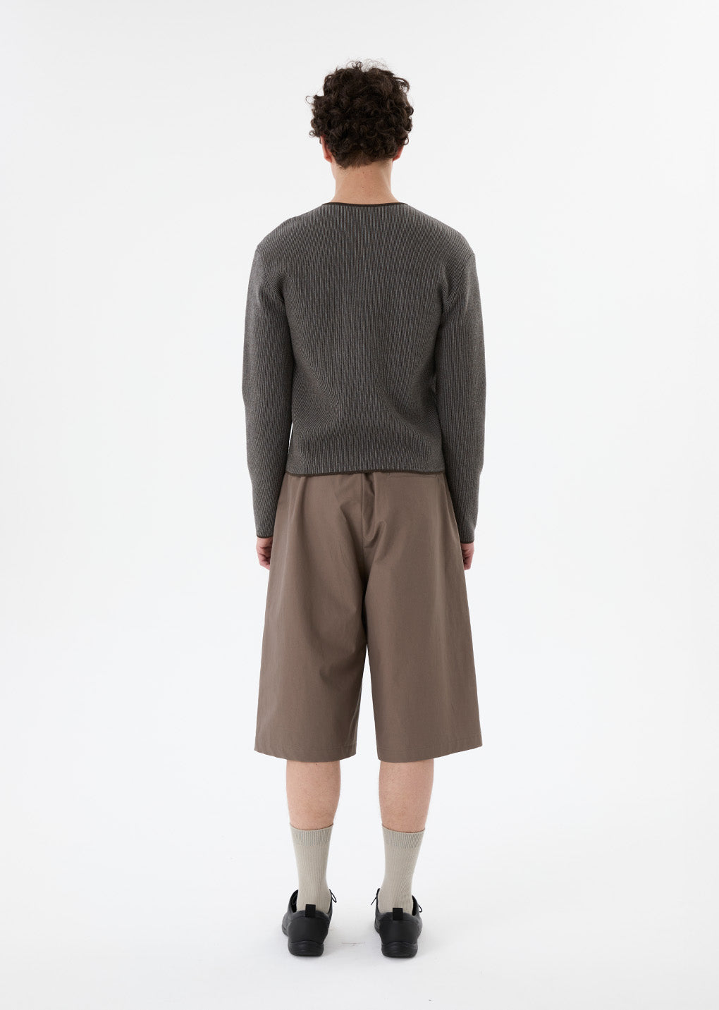 two tuck wide shorts, beige