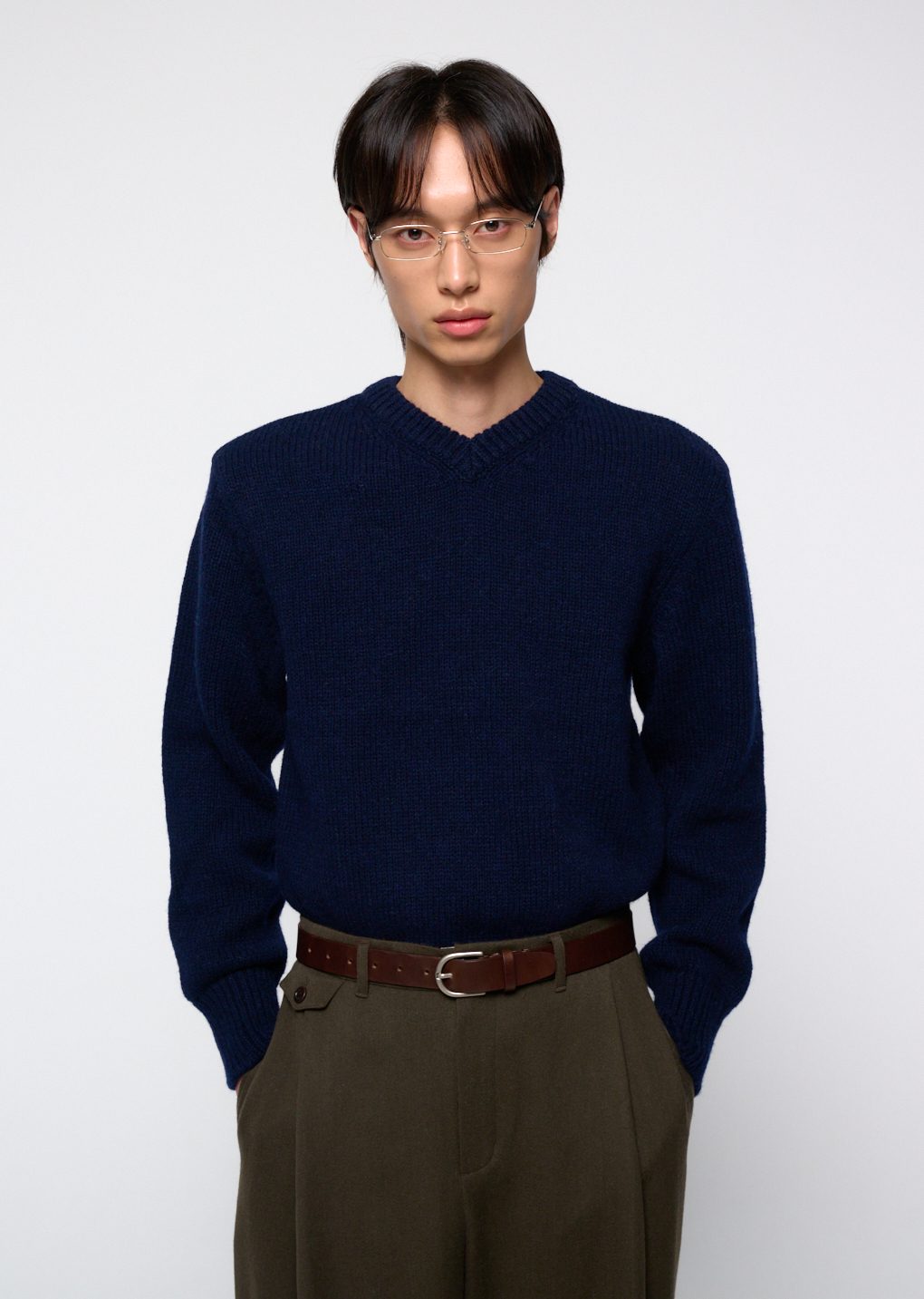 shetland wool v-neck knit, navy