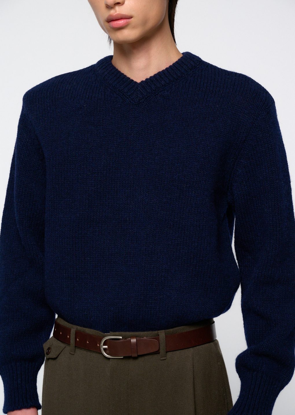 shetland wool v-neck knit, navy