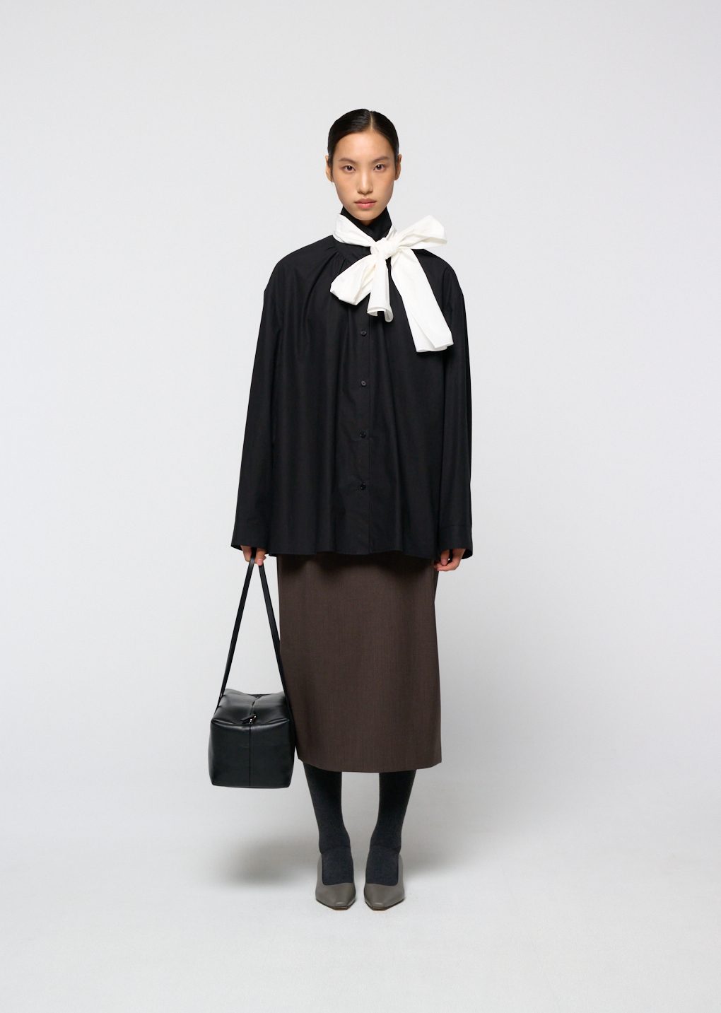 neck shirring shirt, black