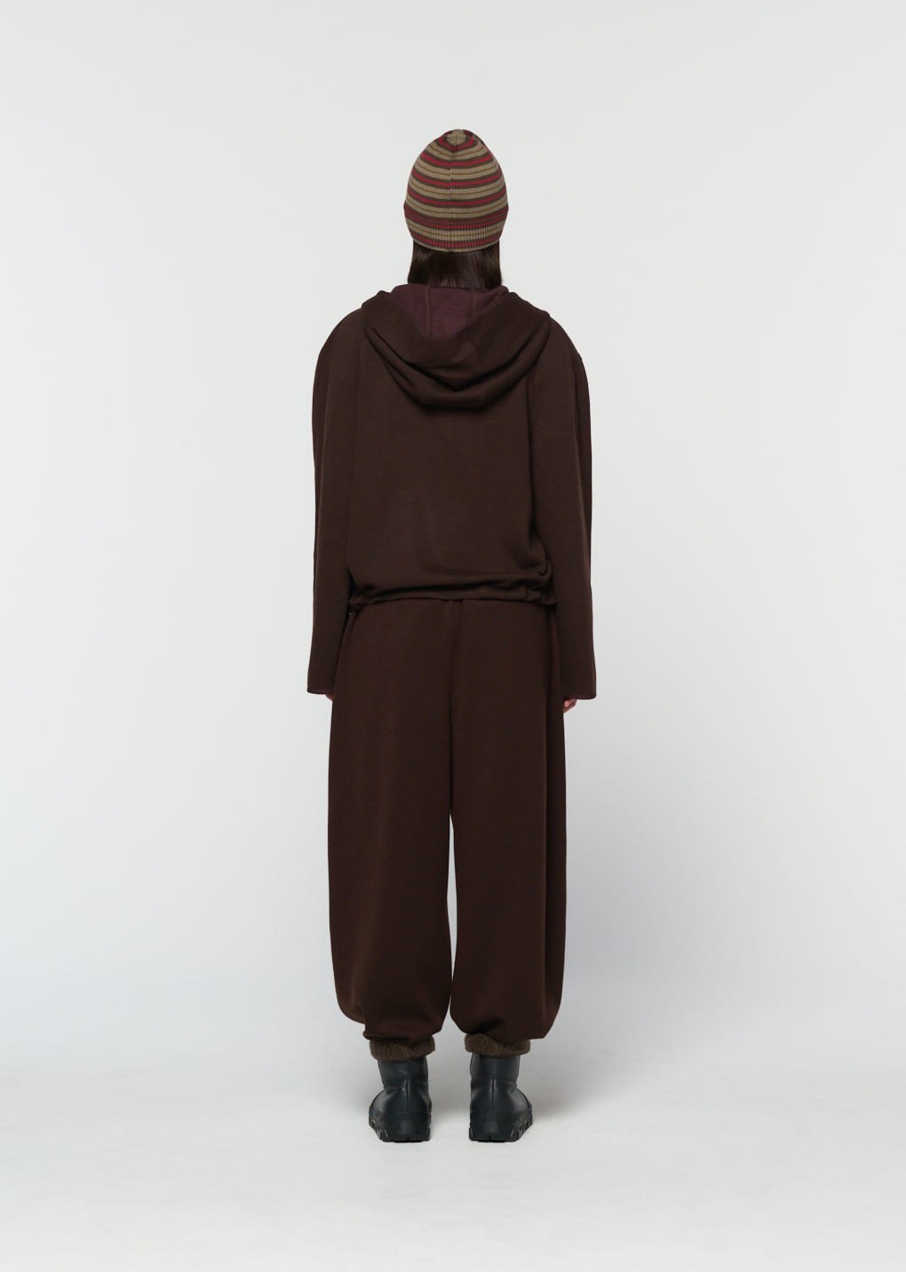 easy wool pants, brown
