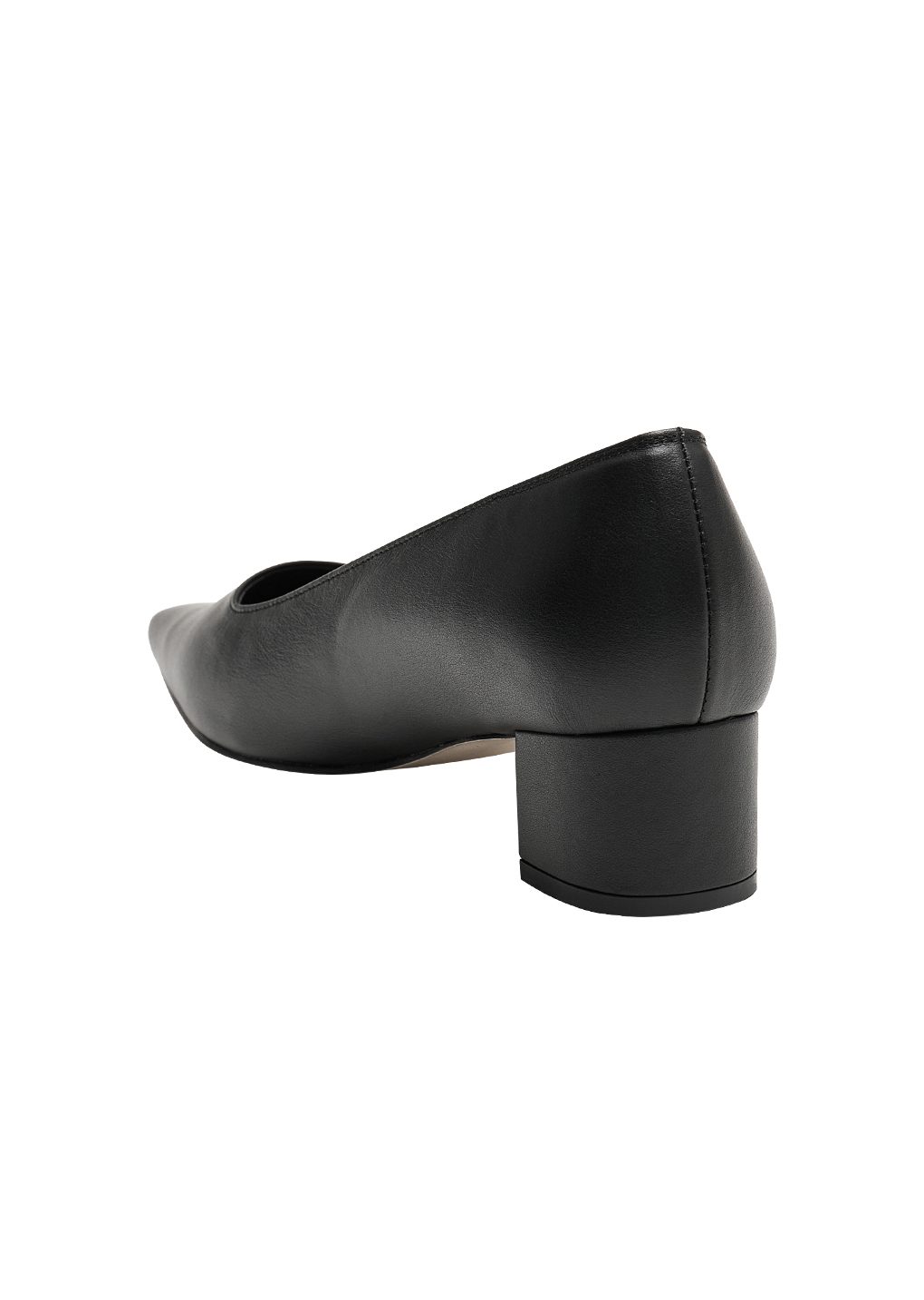 pointed toe pumps, black