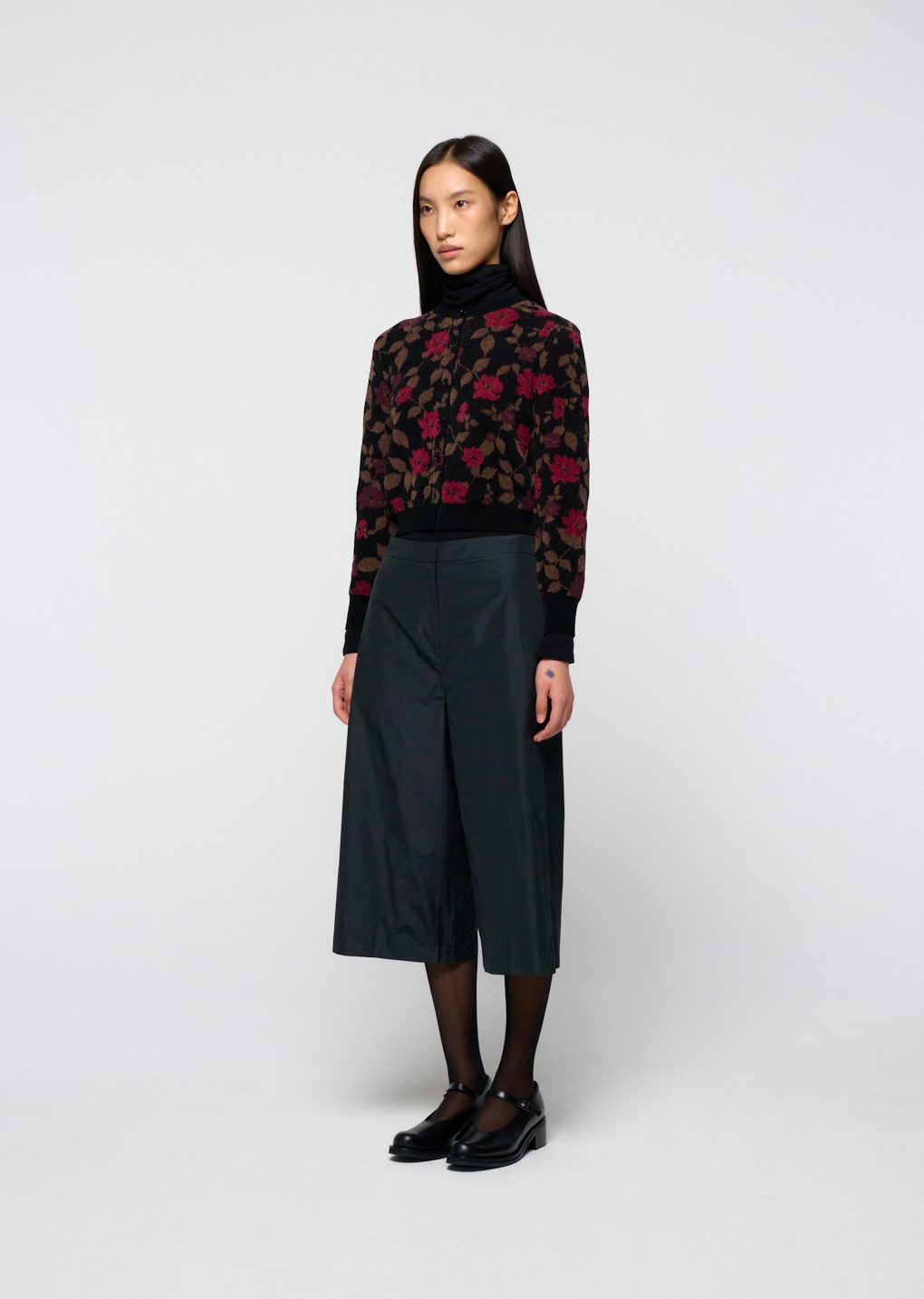silk taffeta bermuda pants, black