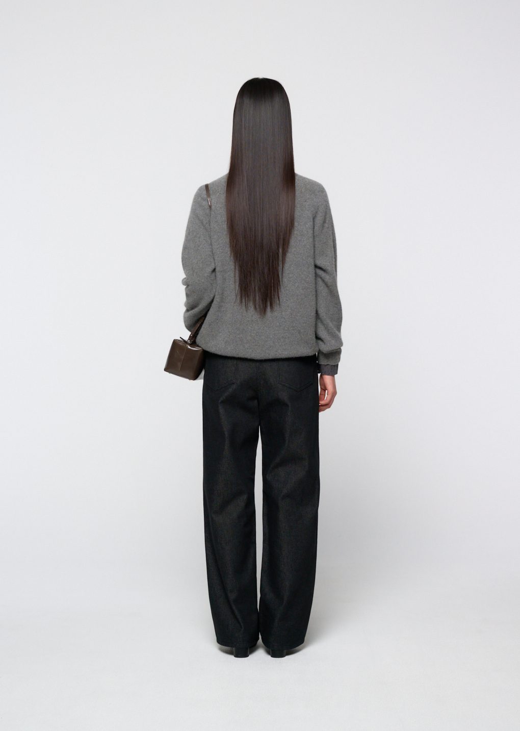 racoon v-neck knit, grey