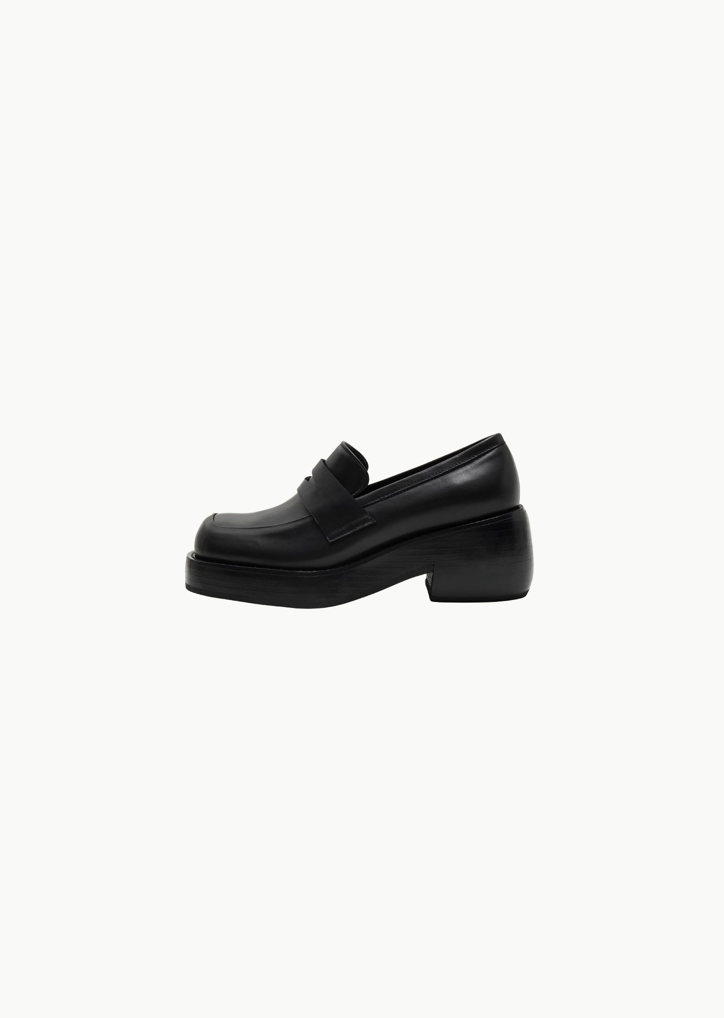 CLASSIC LOAFER