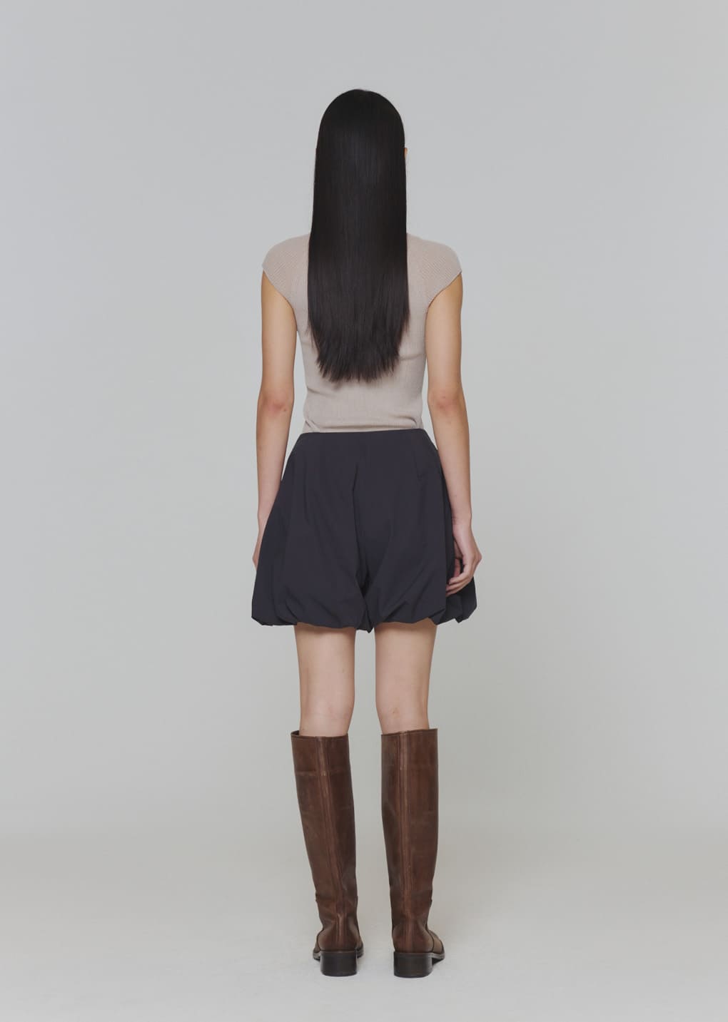 cotton volume shirring shorts, charcoal