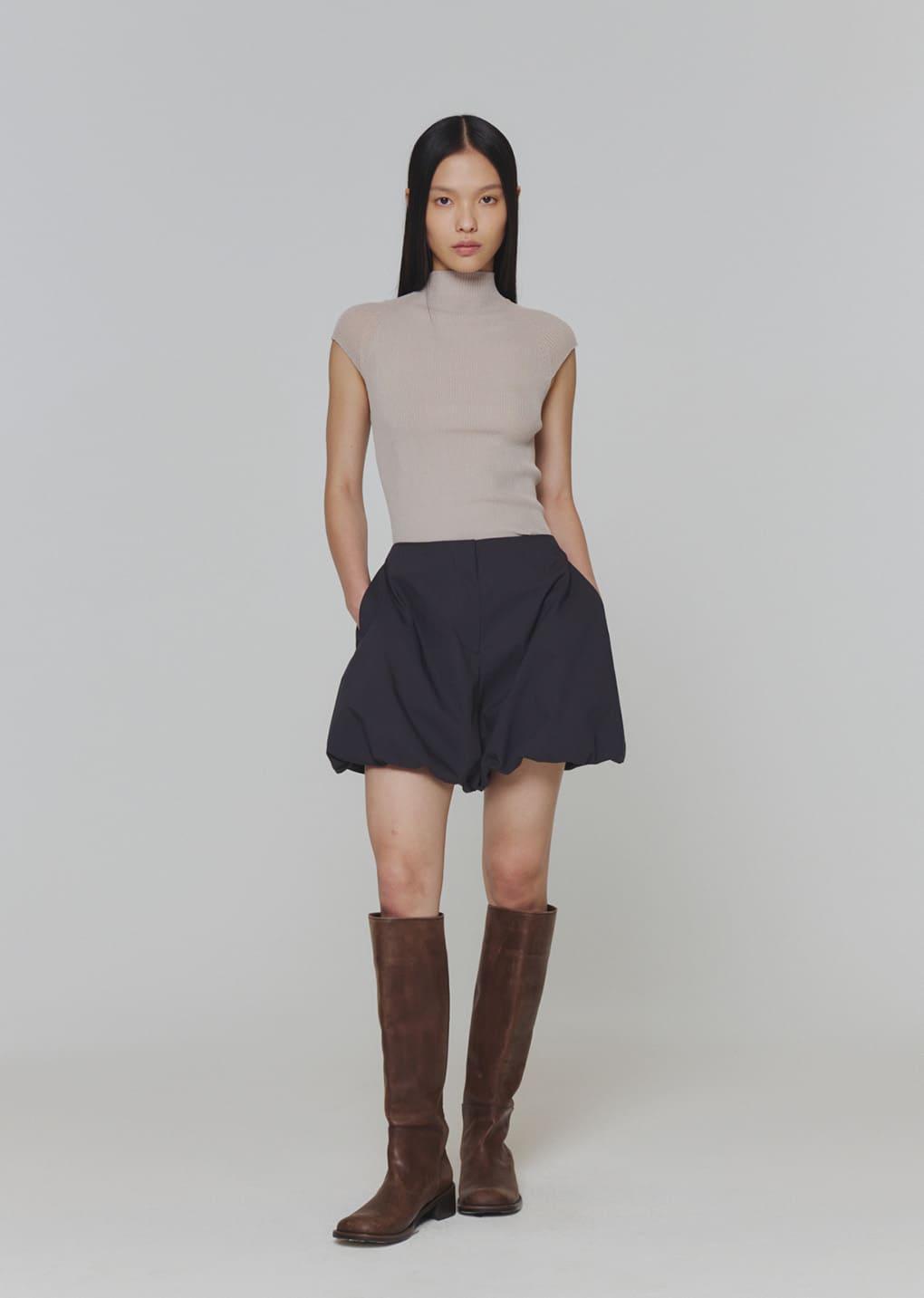 cotton volume shirring shorts, charcoal