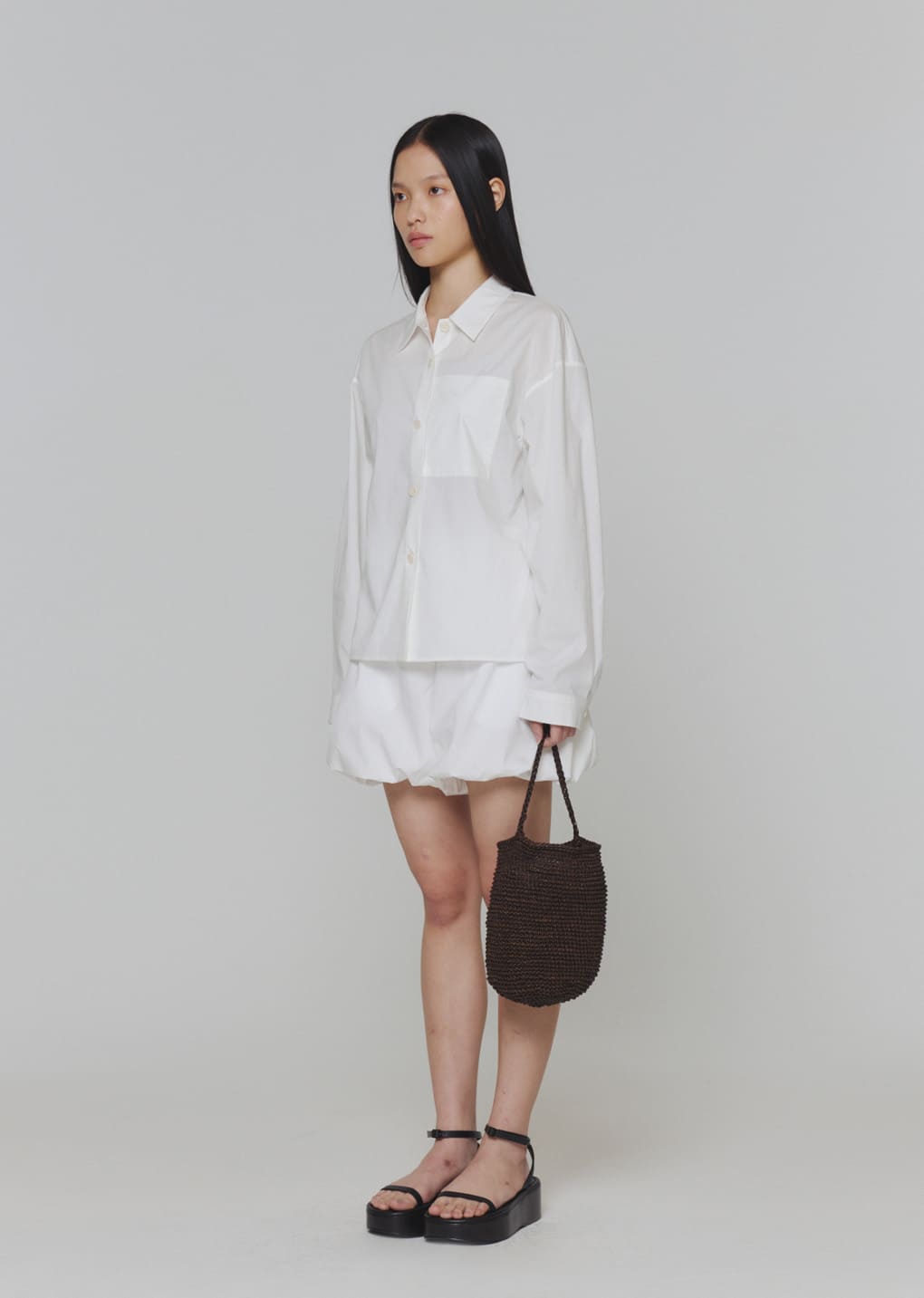 cotton volume shirring shorts, white