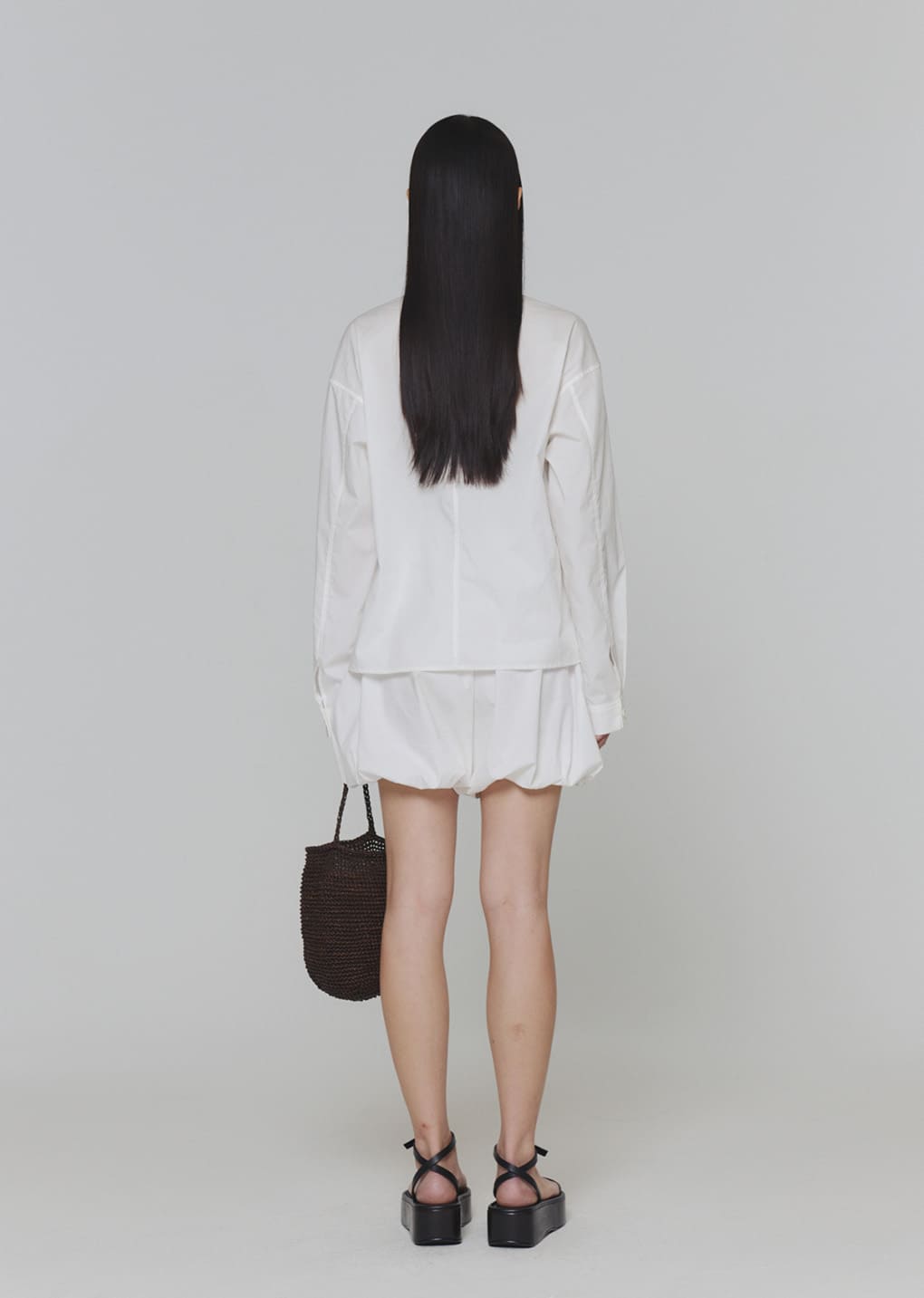 cotton volume shirring shorts, white