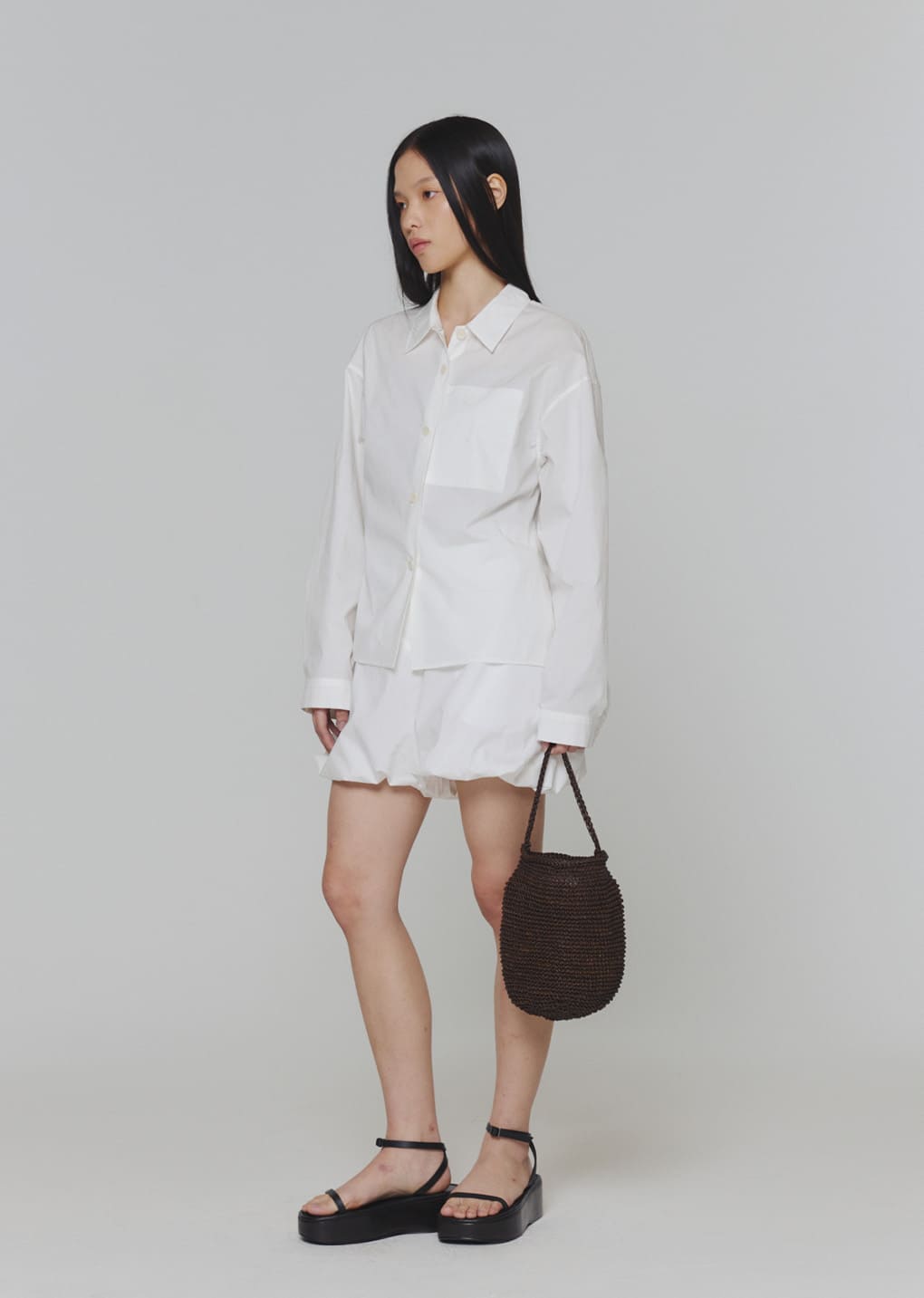 cotton volume shirring shorts, white