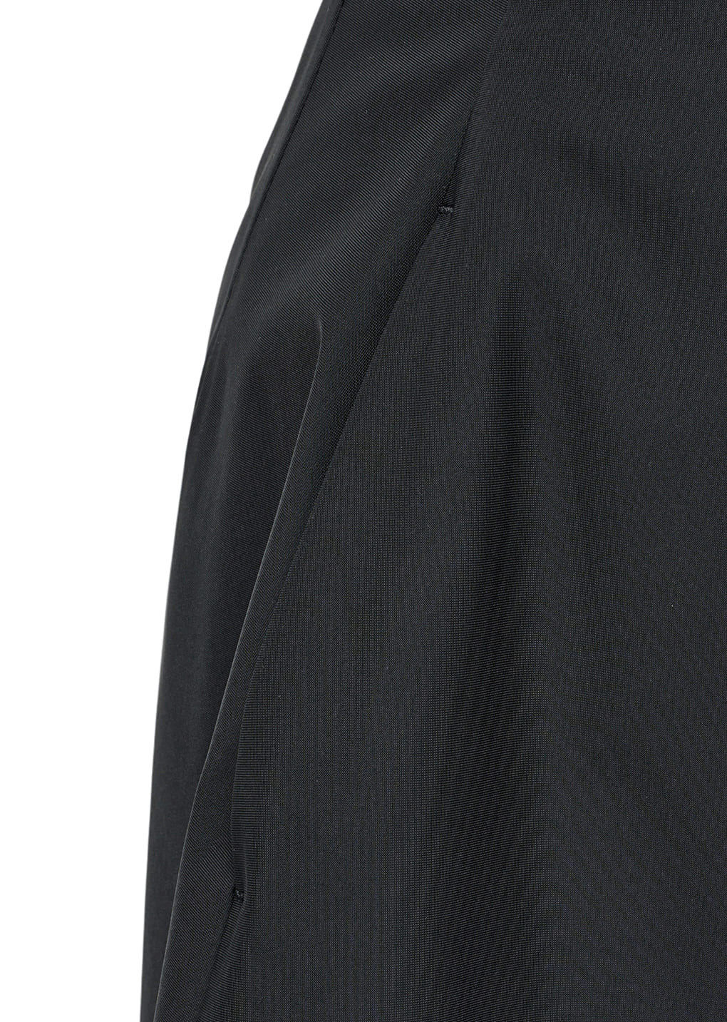 curved silhouette skirt, black