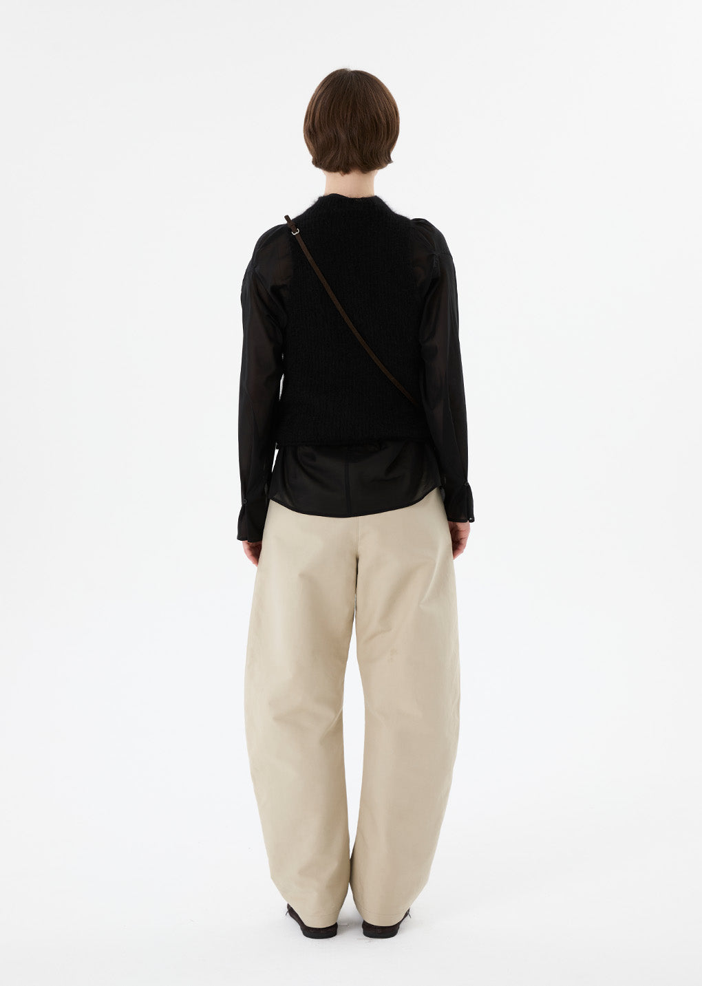 curved long pants, beige