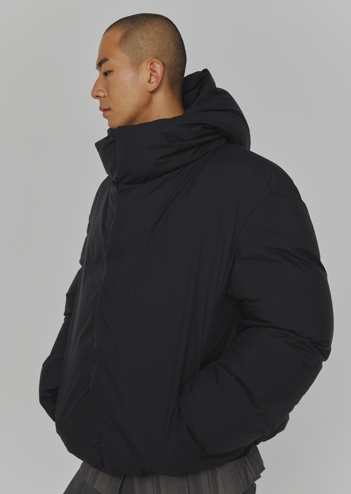 HOODED DOWN PUFFER (2 COLORS)