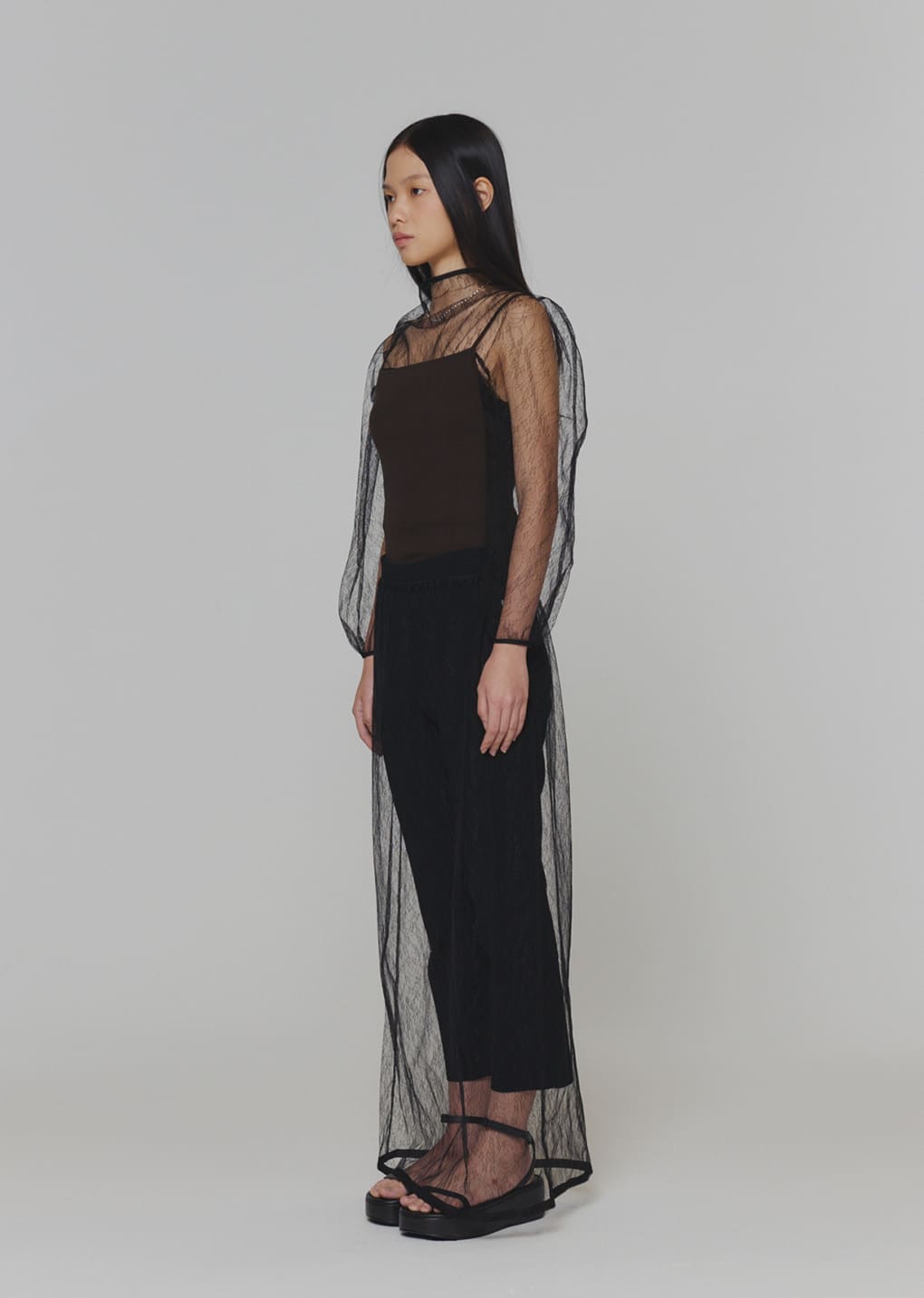 knit sleeveless top, brown