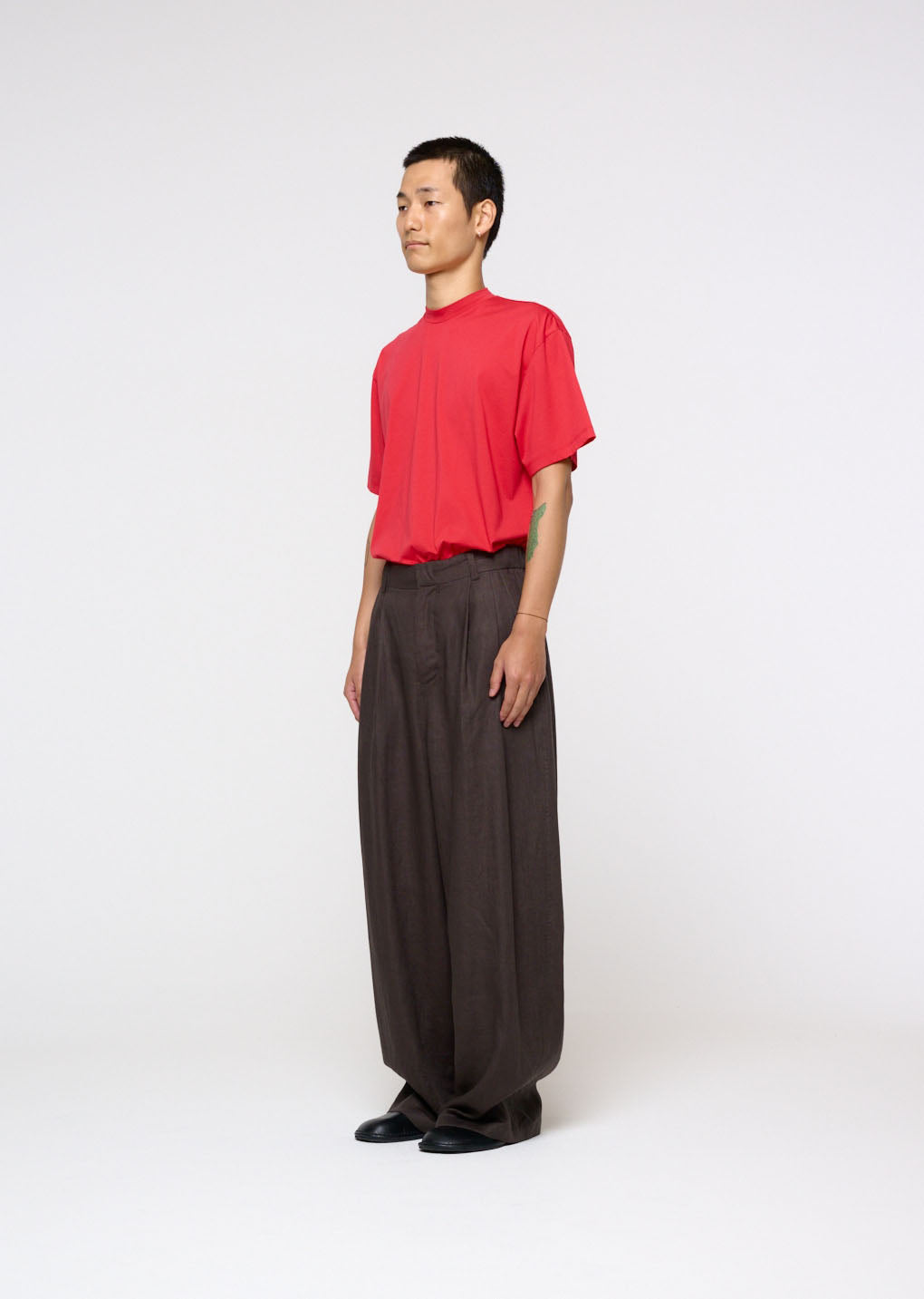 linen two tuck wide pants, khaki grey
