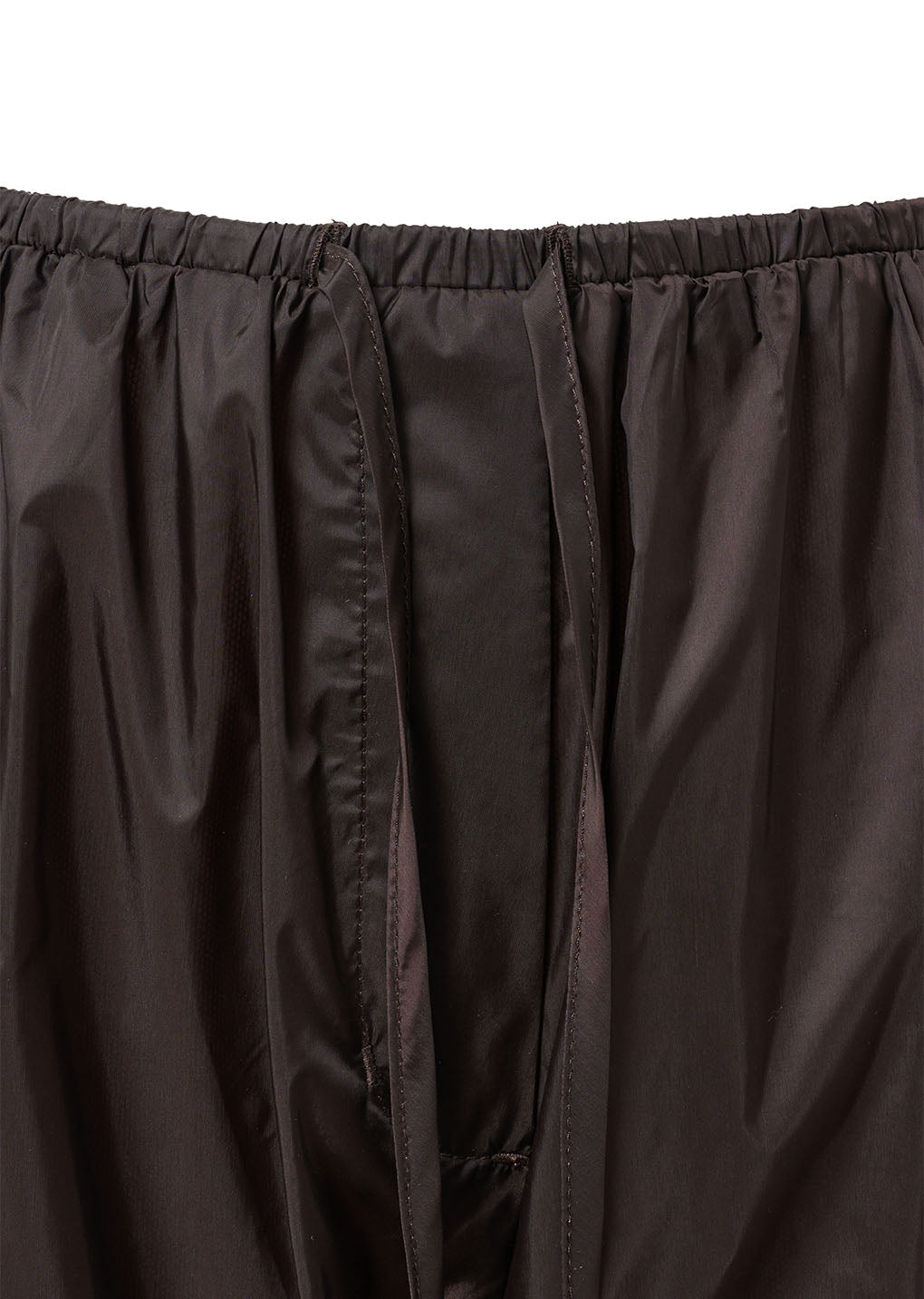 nylon shirring shorts, dark brown