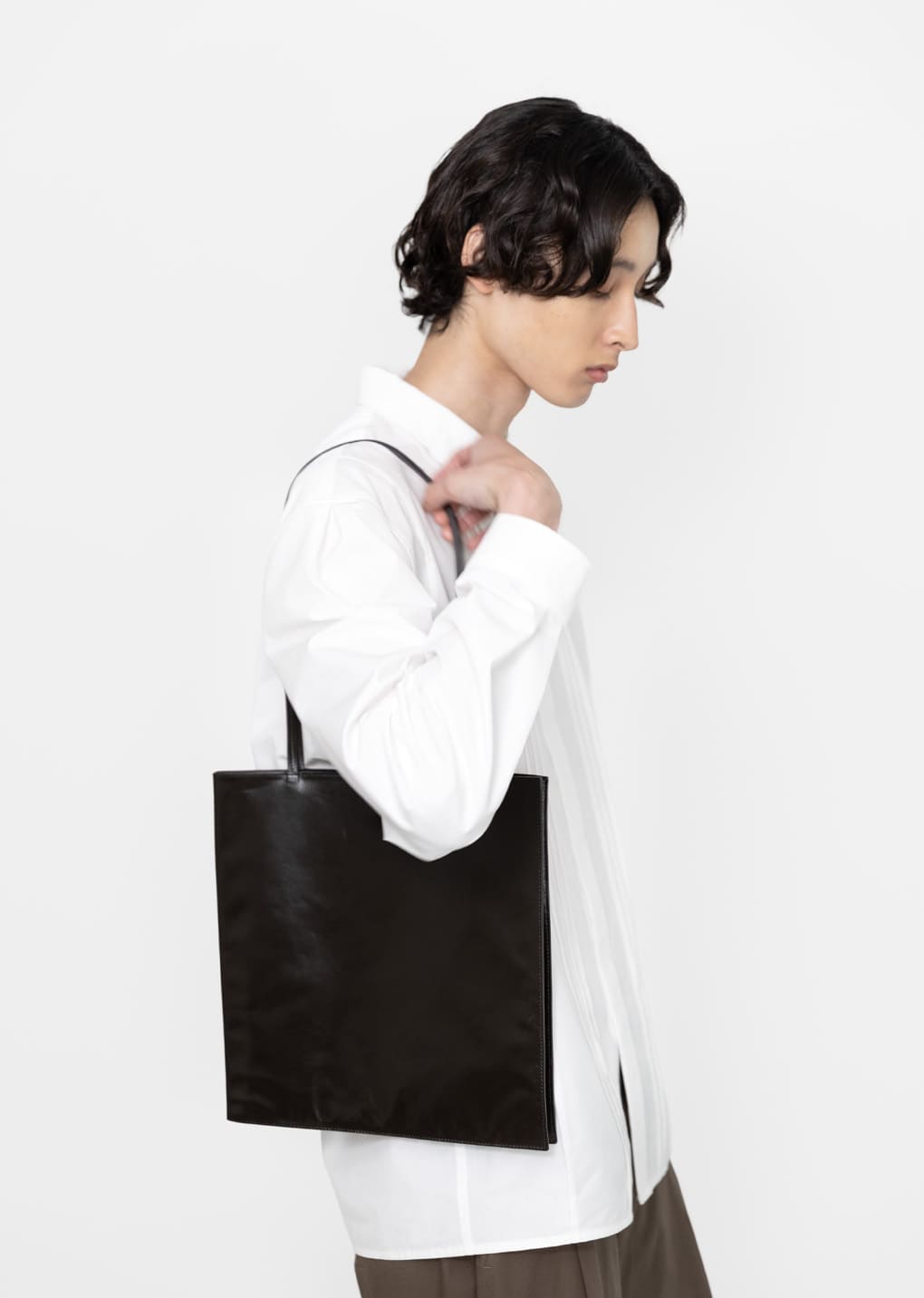 pleated shirt, white