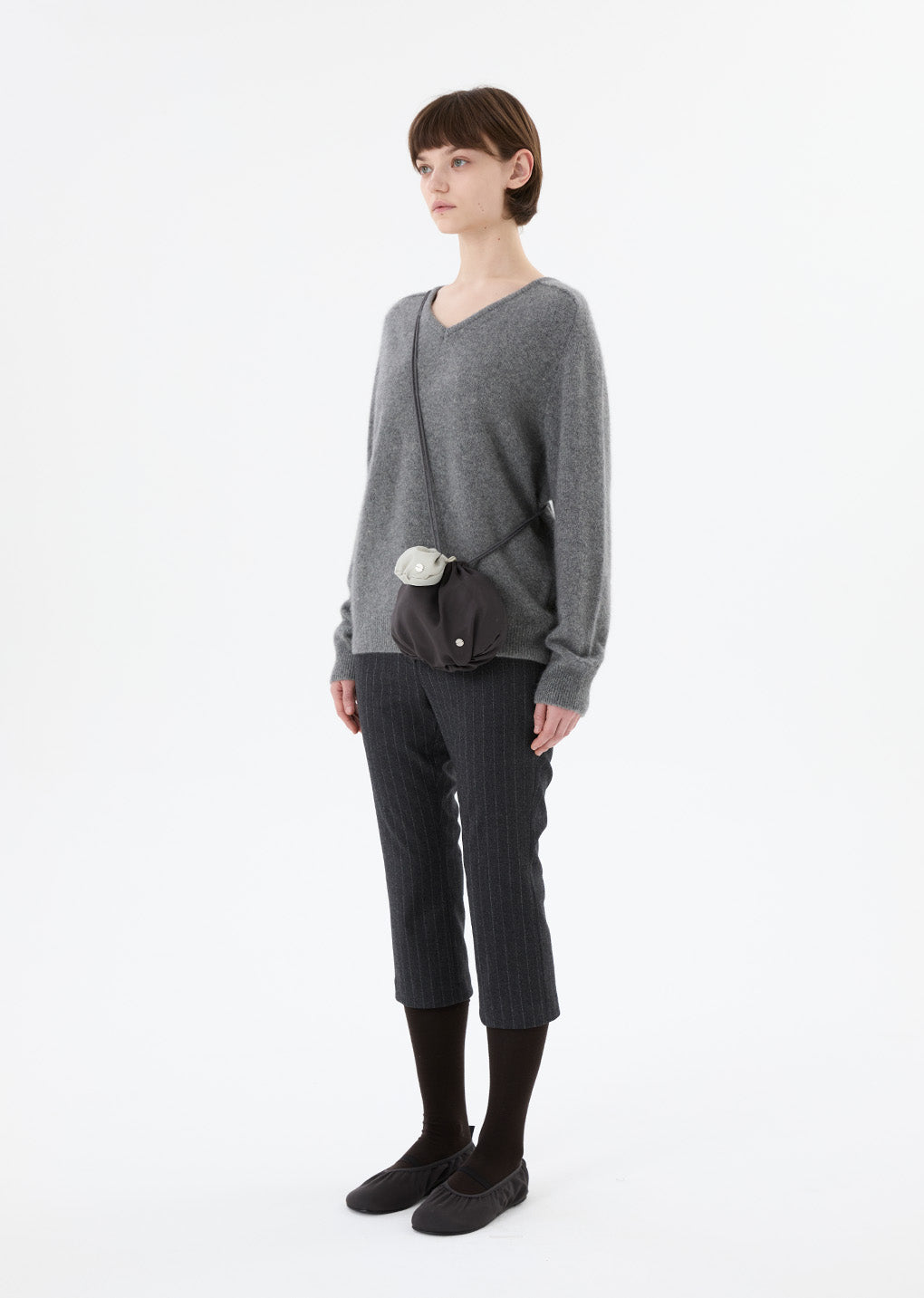 racoon v-neck knit, charcoal