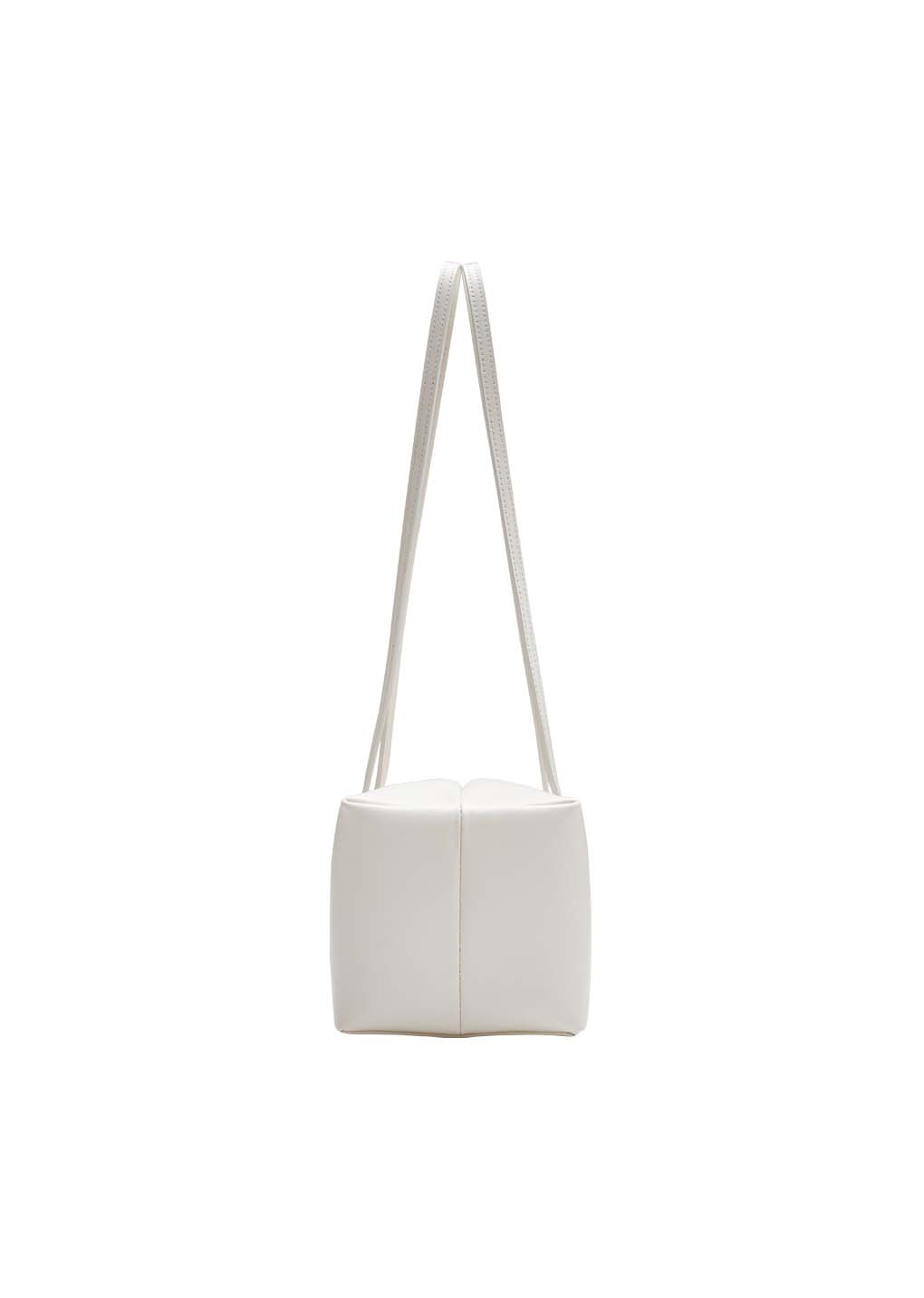 [PRE-ORDER] small cubo bag, white