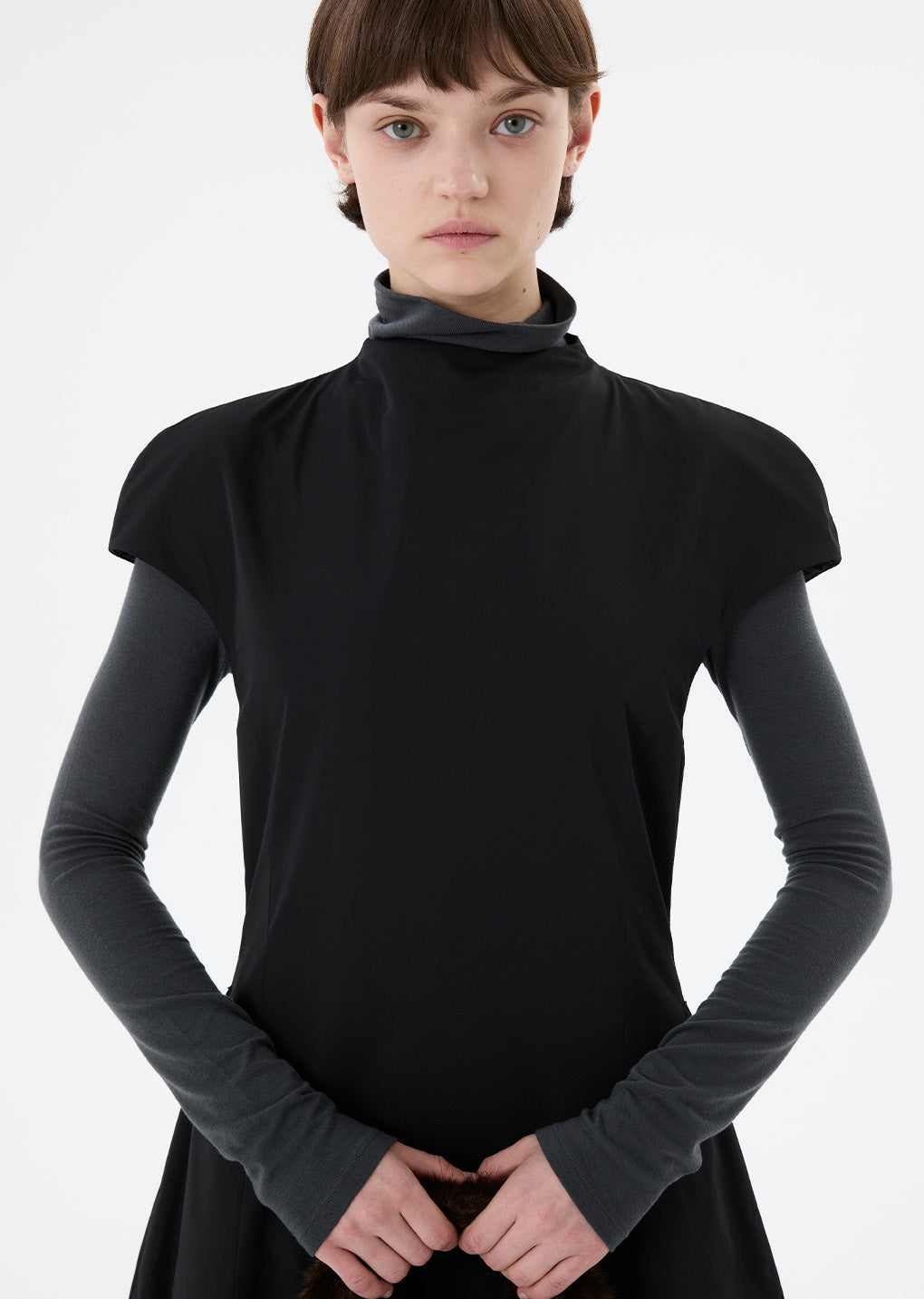 taffeta mock neck volume dress, black
