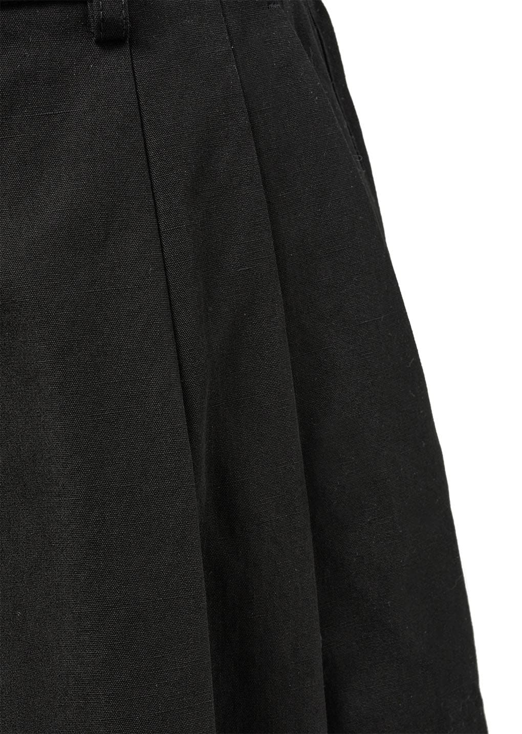 wide bermuda pants, black