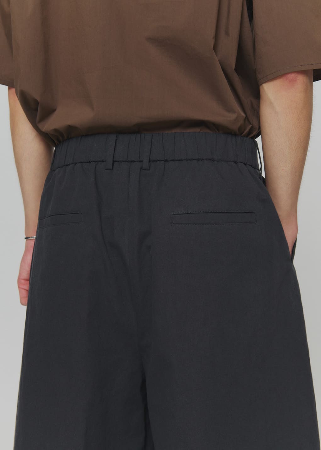 wide bermuda pants, charcoal