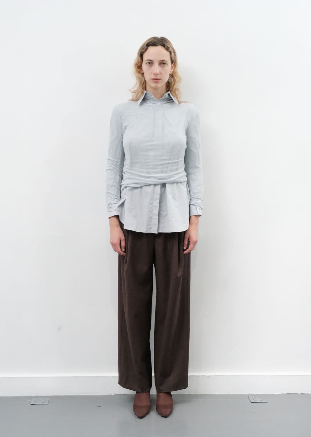 WIDE TUCK PANTS, BROWN