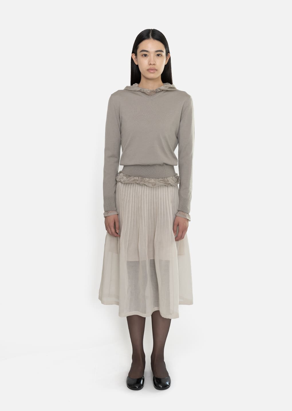wool v-neck knit, light khaki