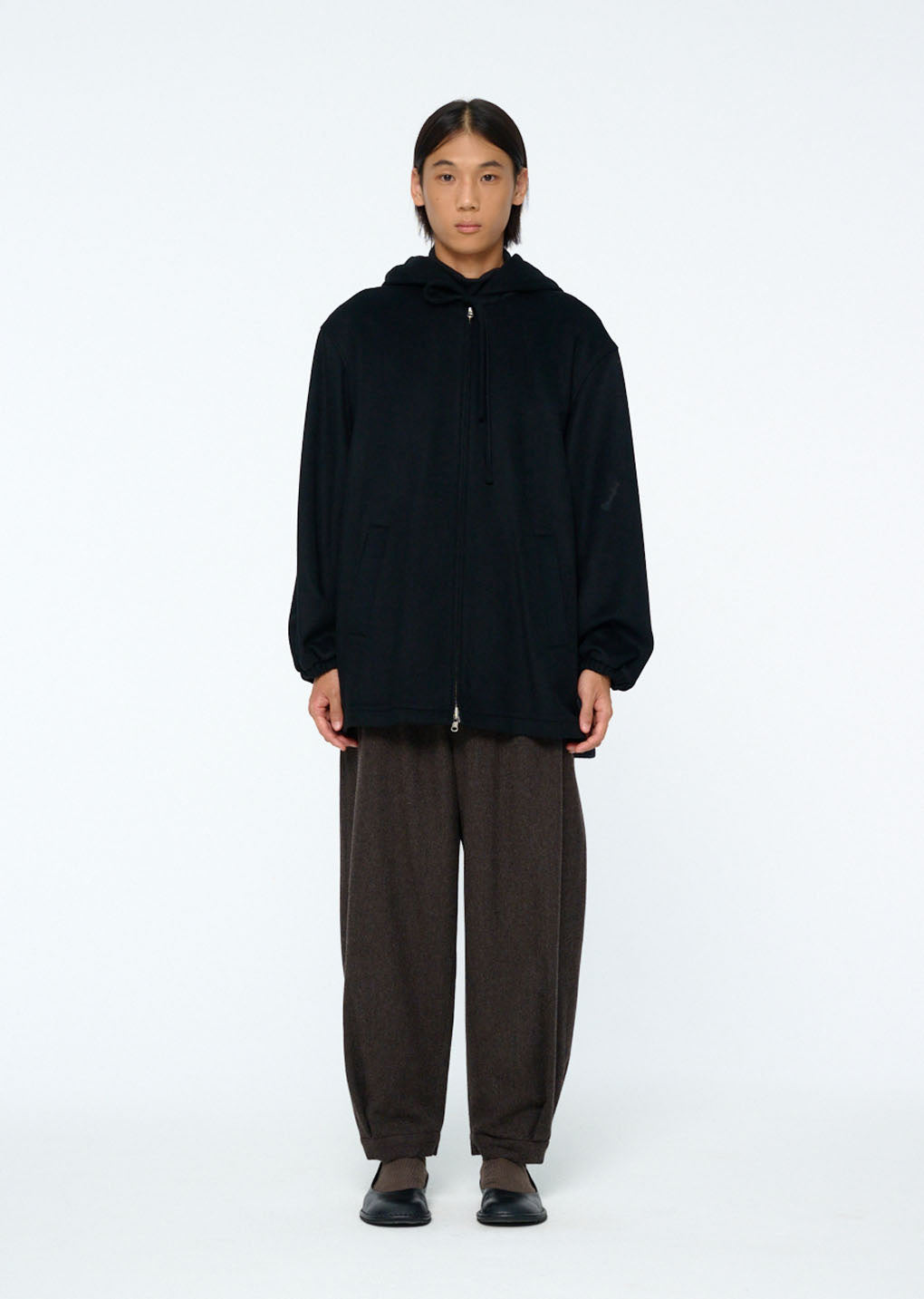 mens wool shirring pants, dark brown hover