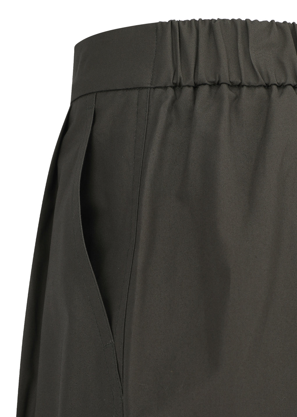 two tuck wide shorts, brown